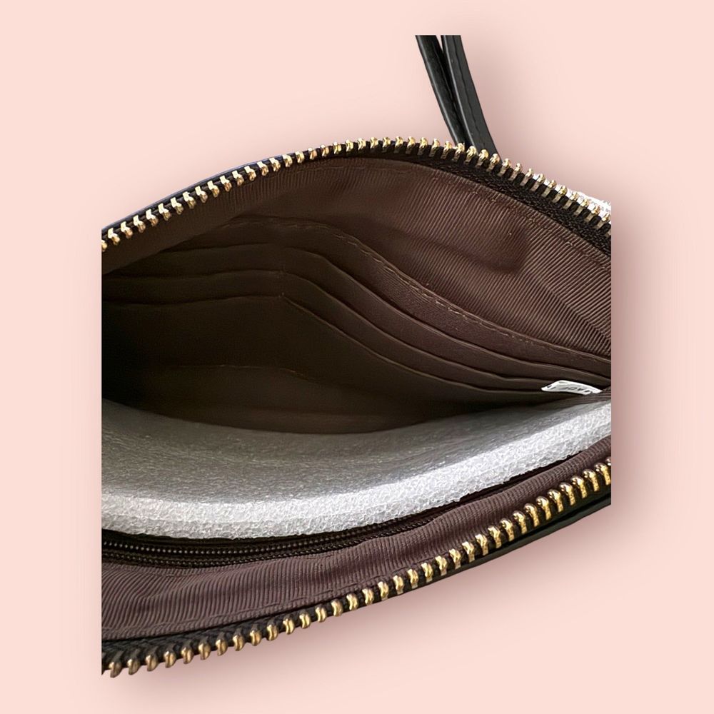 Befen Black Pebbled Leather Wristlet / Wallet - Picture 4 of 5